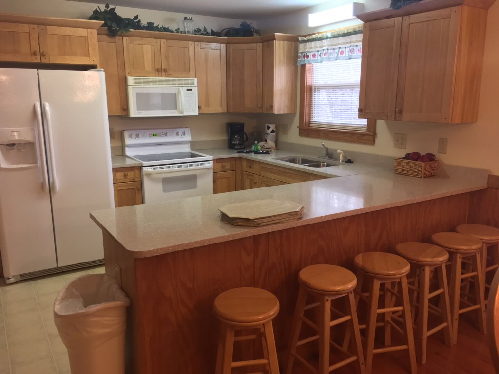 Homey Chalet perfect for your Mountain Retreat Vacation Rental in Pigeon Forge - RedAwning