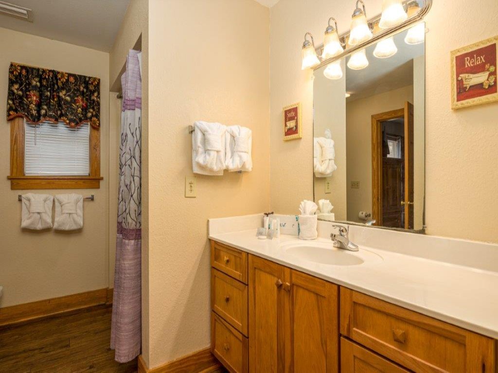 This Condo has everything you need for your Mountain Retreat Vacation Rental in Pigeon Forge - RedAwning