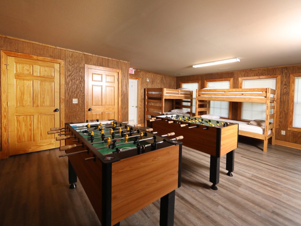 Spacious Chalet for your Mountain Retreat Vacation Rental in Pigeon Forge - RedAwning