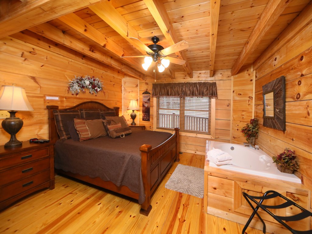 Deluxe Cabin Located in the Beautiful Smoky Mountains Vacation Rental in Sevierville - RedAwning