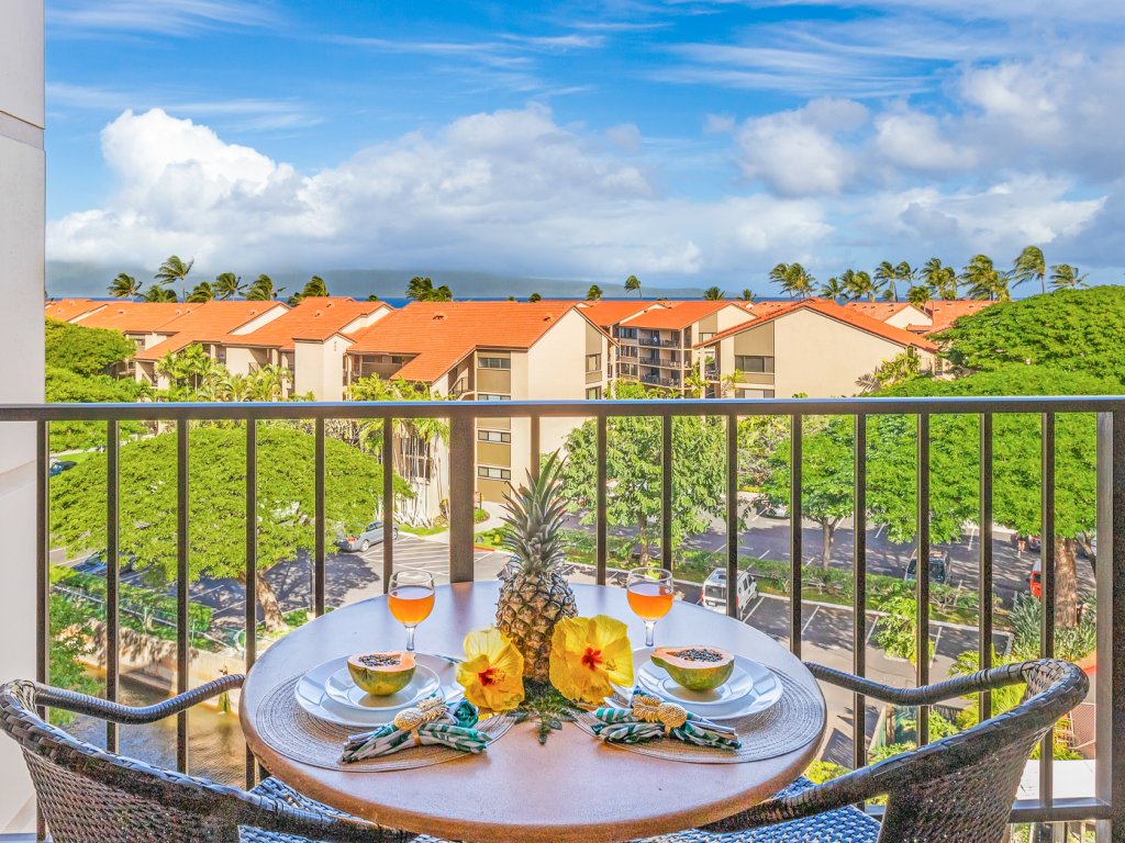 Kaanapali Shores 642 Studio Condo Vacation Rental in Lahaina - RedAwning
