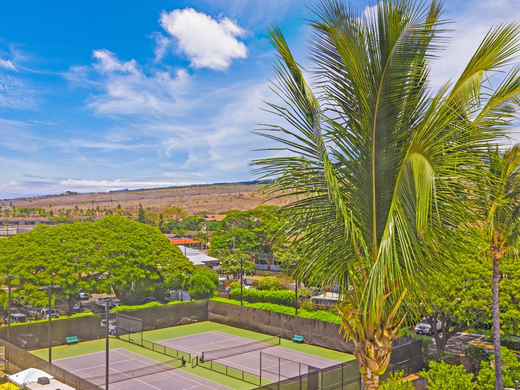 Kaanapali Shores 642 Studio Condo Vacation Rental in Lahaina - RedAwning