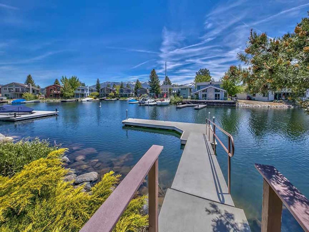 1759 Venice Drive Vacation Rental in California - RedAwning