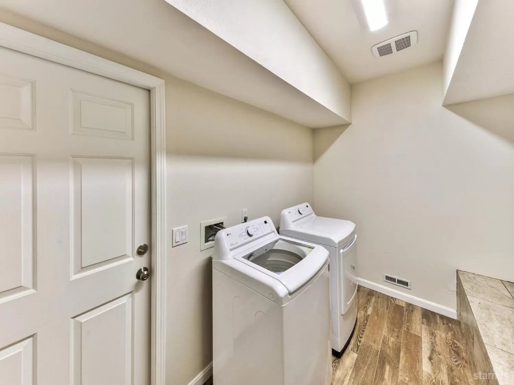 1759 Venice Drive Vacation Rental in California - RedAwning