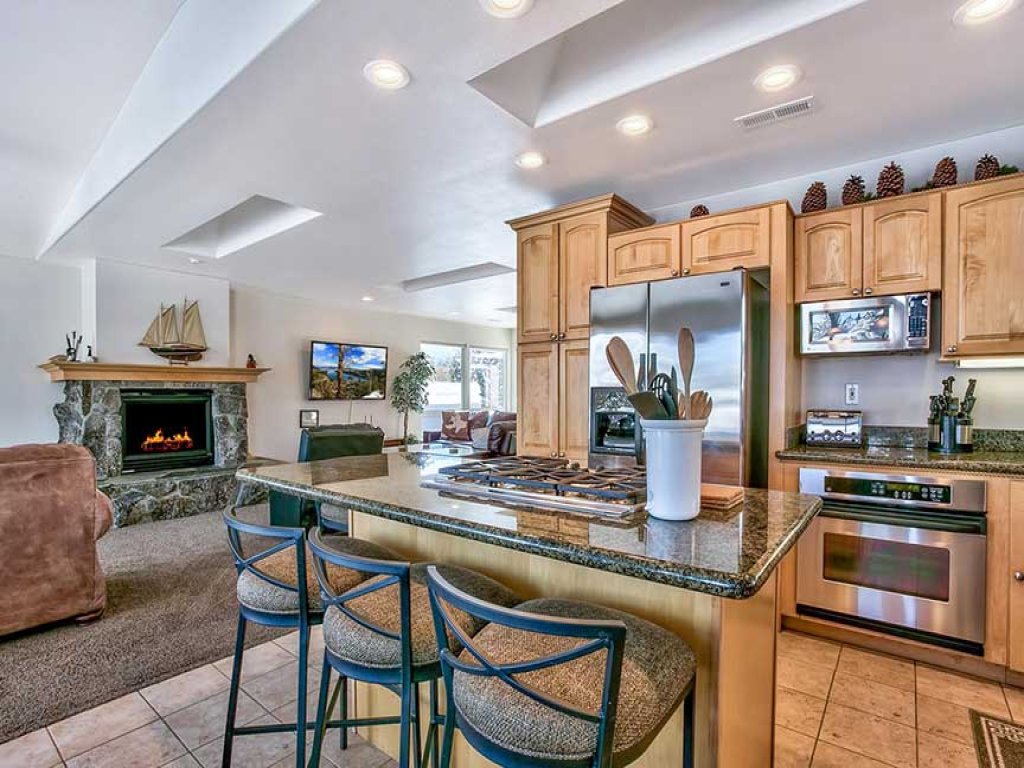 1759 Venice Drive Vacation Rental in California - RedAwning