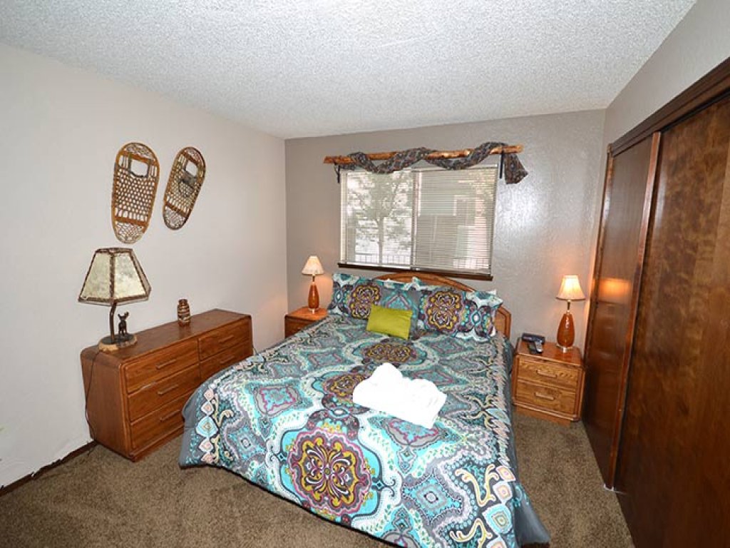 2085 Slalom Court Vacation Rental in California - RedAwning