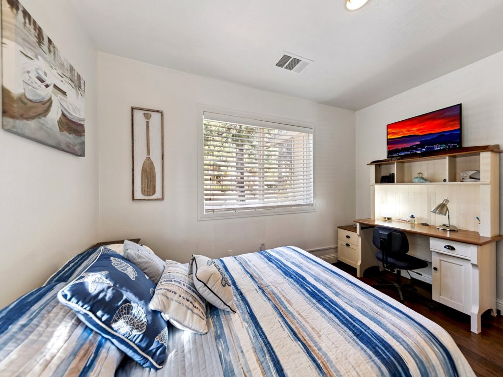 917 Tahoe Keys Blvd Vacation Rental in California - RedAwning