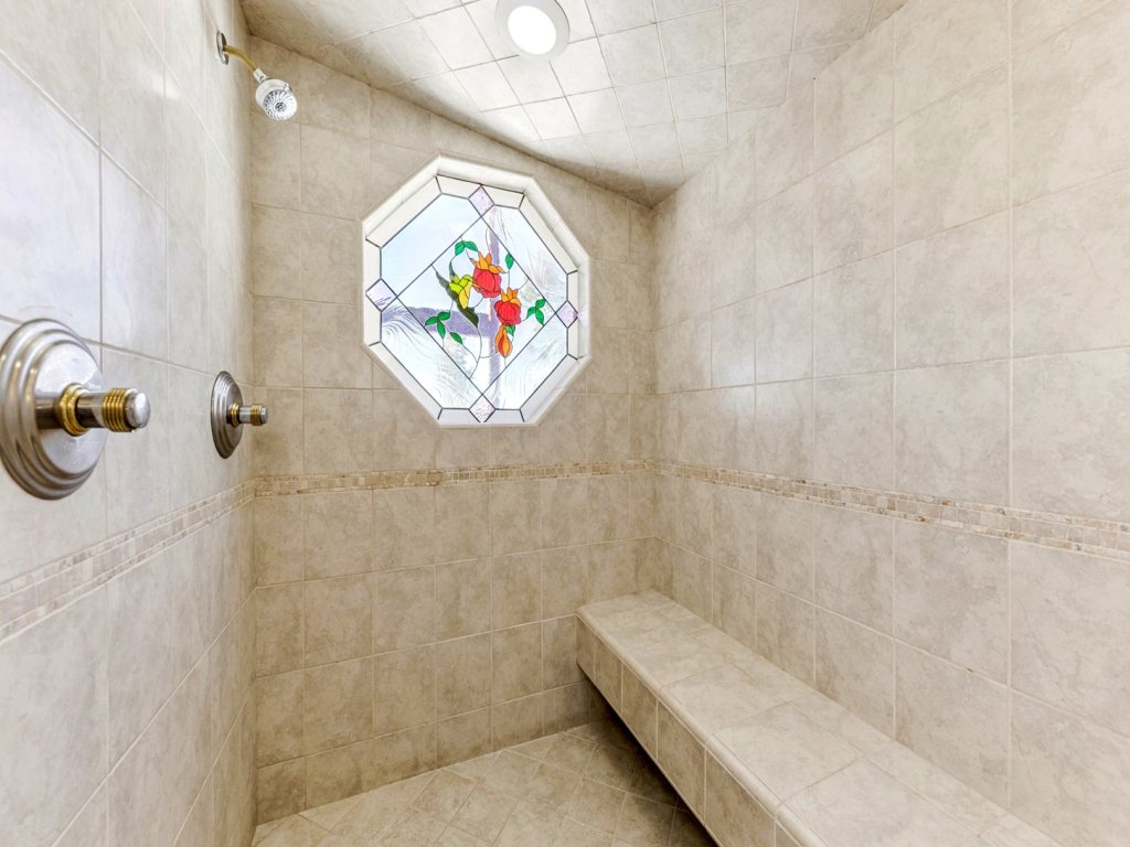 4192 Saddle Road Vacation Rental in California - RedAwning