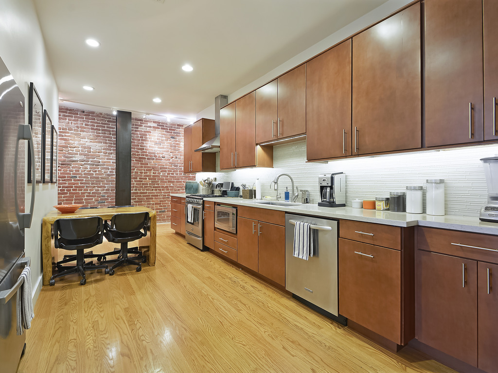 Newly Remodeled Loft in Lower Nob Hll Vacation Rental in San Francisco - RedAwning