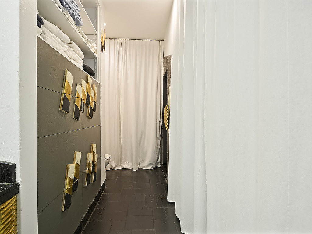 Newly Remodeled Loft in Lower Nob Hll Vacation Rental in San Francisco - RedAwning