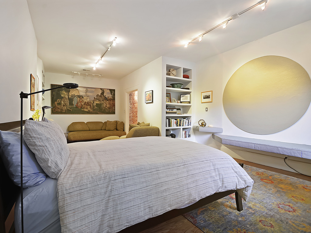 Newly Remodeled Loft in Lower Nob Hll Vacation Rental in San Francisco - RedAwning