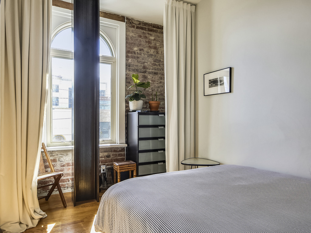 Newly Remodeled Loft in Lower Nob Hll Vacation Rental in San Francisco - RedAwning