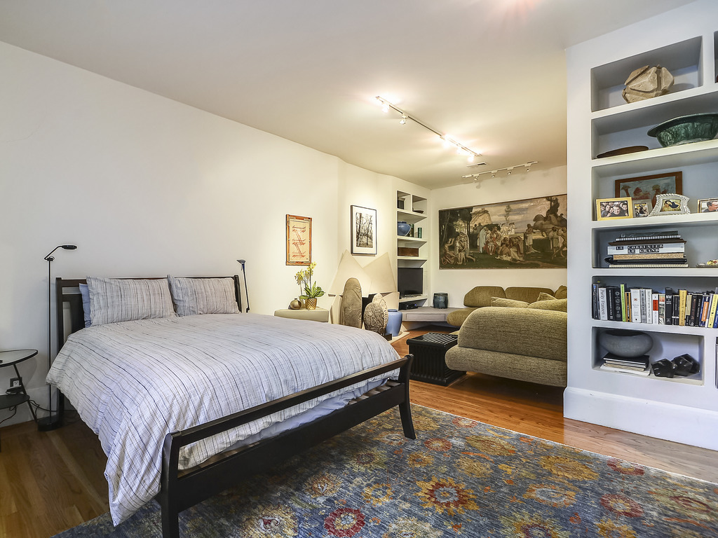 Newly Remodeled Loft in Lower Nob Hll Vacation Rental in San Francisco - RedAwning