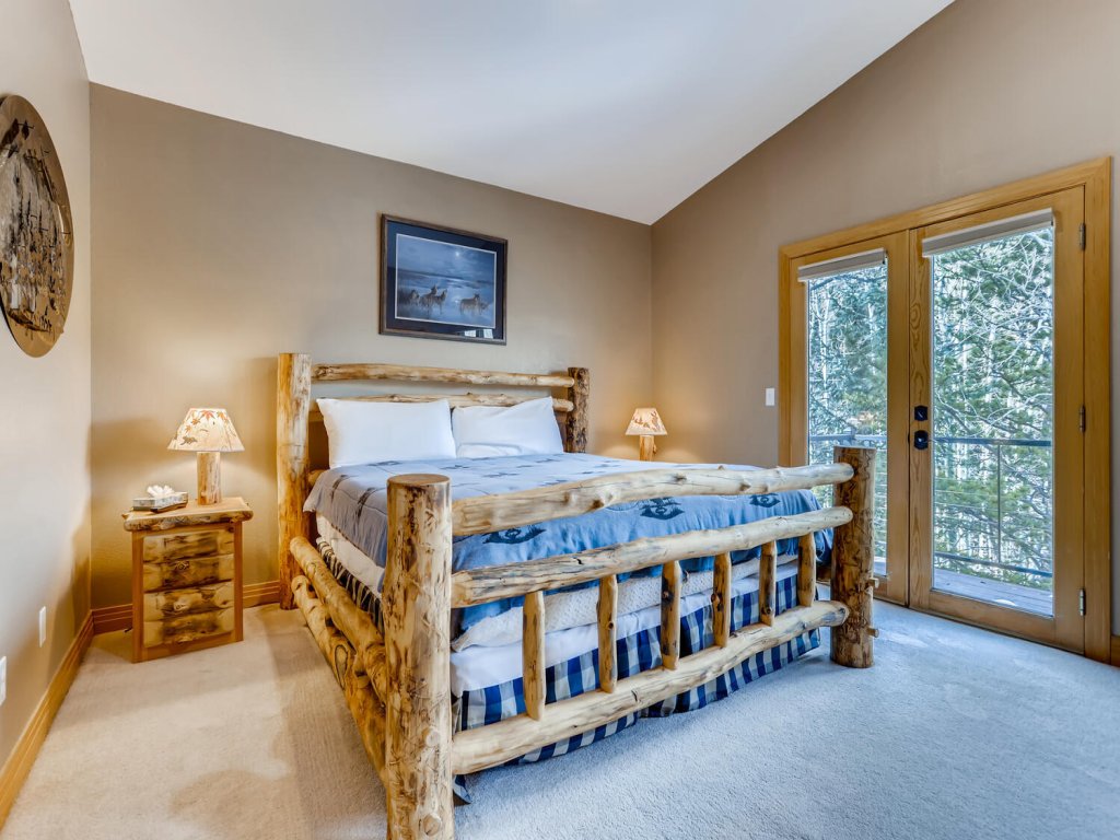 Streamside 333A Vacation Rental in Colorado - RedAwning
