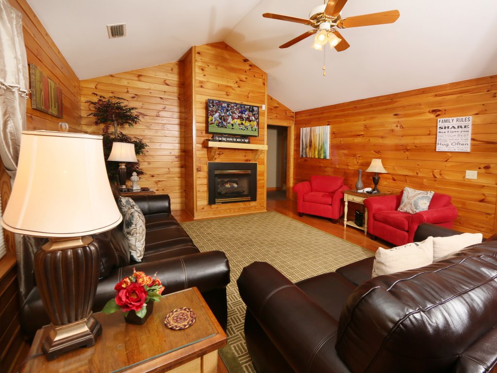 Call this Quiet Condo home for your Mountain Retreat Vacation Rental in Pigeon Forge - RedAwning