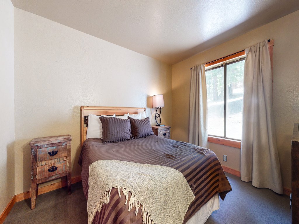 Hidden Valley 111 Cute, Centrally Located, Short Walk to Village Vacation Rental in Mammoth Lakes - RedAwning