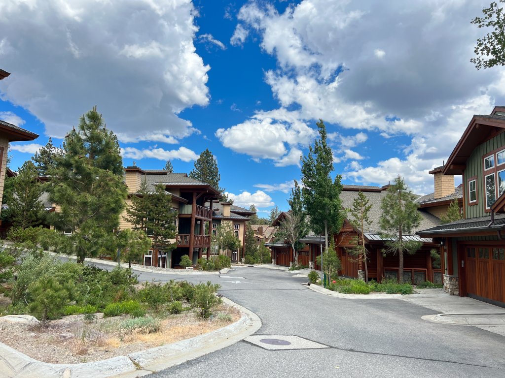 Juniper Crest 1 Private and Modern, Mountain Views, Walk to Eagle Lodge Vacation Rental in Mammoth Lakes - RedAwning