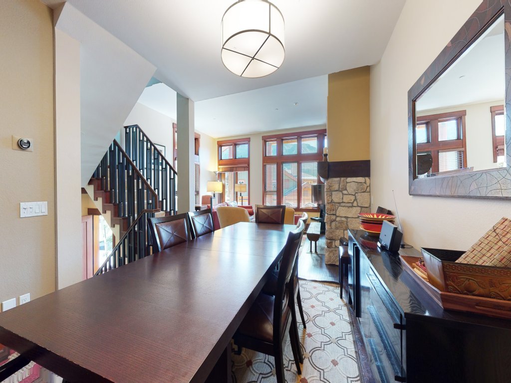 Juniper Crest 1 Private and Modern, Mountain Views, Walk to Eagle Lodge Vacation Rental in Mammoth Lakes - RedAwning