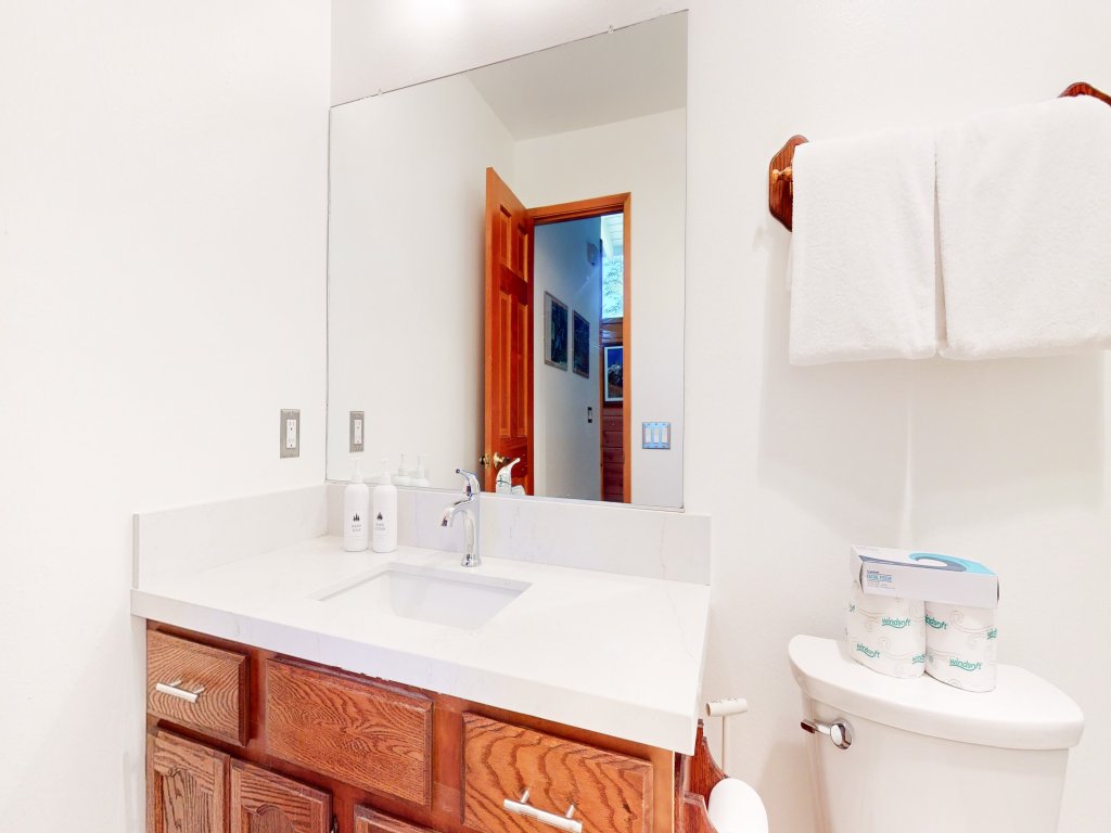 Rainbow Villas 4 Rustic and Comfortable, Walk to Canyon Lodge Vacation Rental in Mammoth Lakes - RedAwning