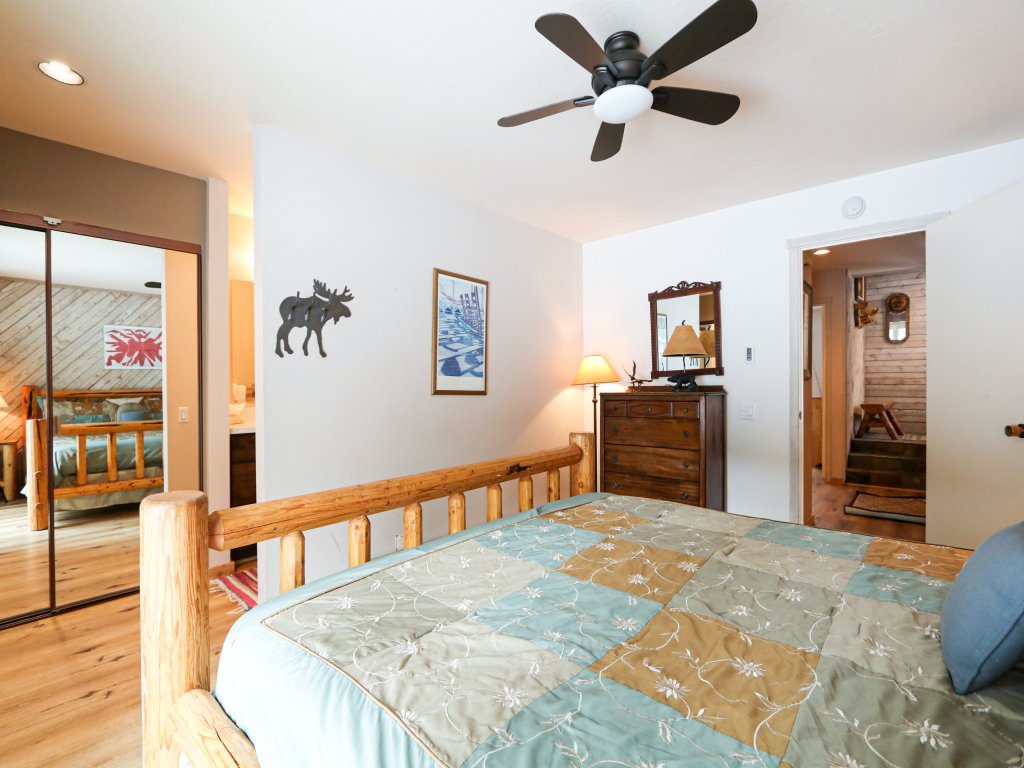 Snowcreek I 21 Cozy, Great Complex Amenities On the Snowcreek Meadow Vacation Rental in Mammoth Lakes - RedAwning