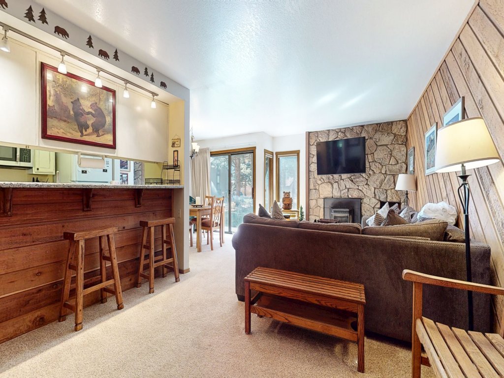 Snowcreek I 39 Pet-Friendly, Private Washer Dryer, Mountain Views Vacation Rental in Mammoth Lakes - RedAwning