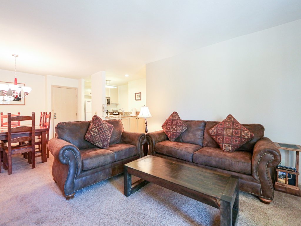 Summit 211 Spacious and Clean, Private Balcony, On Free Shuttle Route Vacation Rental in Mammoth Lakes - RedAwning
