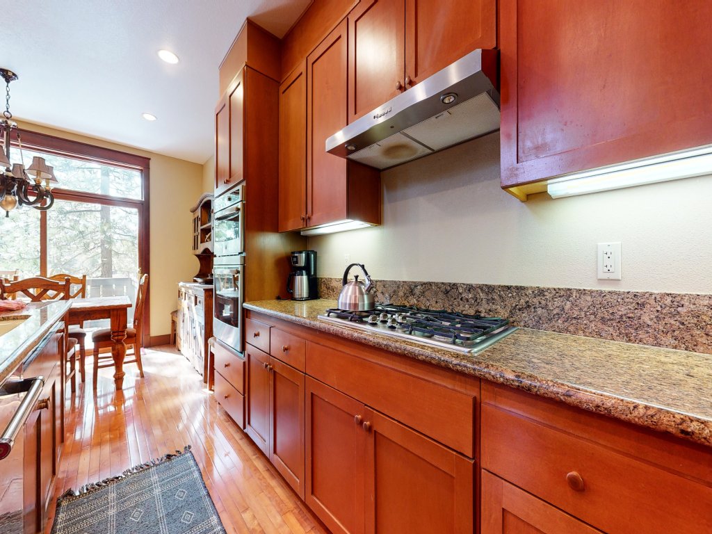 Timbers 1 Beautiful, Luxurious, Large Townhouse with Private Hot Tub Vacation Rental in Mammoth Lakes - RedAwning