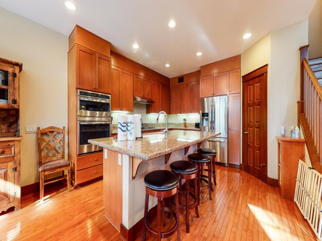 Timbers 1 Beautiful, Luxurious, Large Townhouse with Private Hot Tub Vacation Rental in Mammoth Lakes - RedAwning