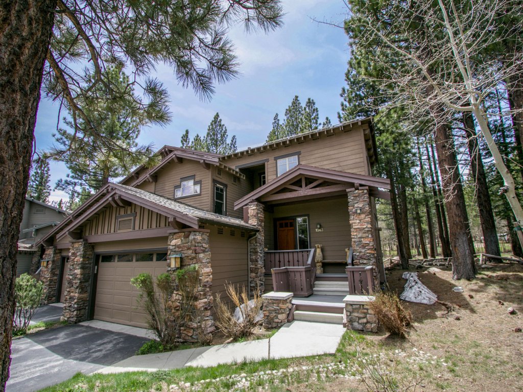 Timbers 18 Pet-Friendly, Private Washer Dryer, Garage, Close to Eagle Vacation Rental in Mammoth Lakes - RedAwning