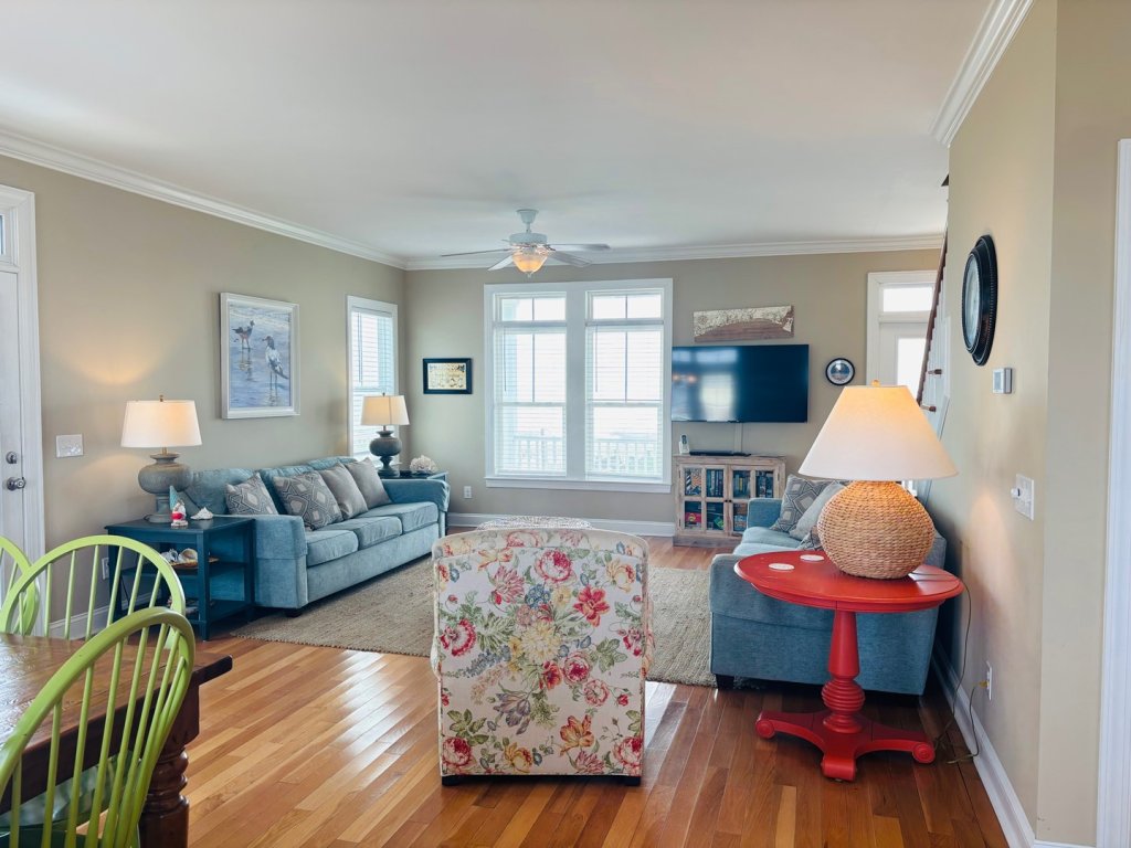 1 Fine Day / 129 Ocean Blvd West Vacation Rental in Holden Beach - RedAwning