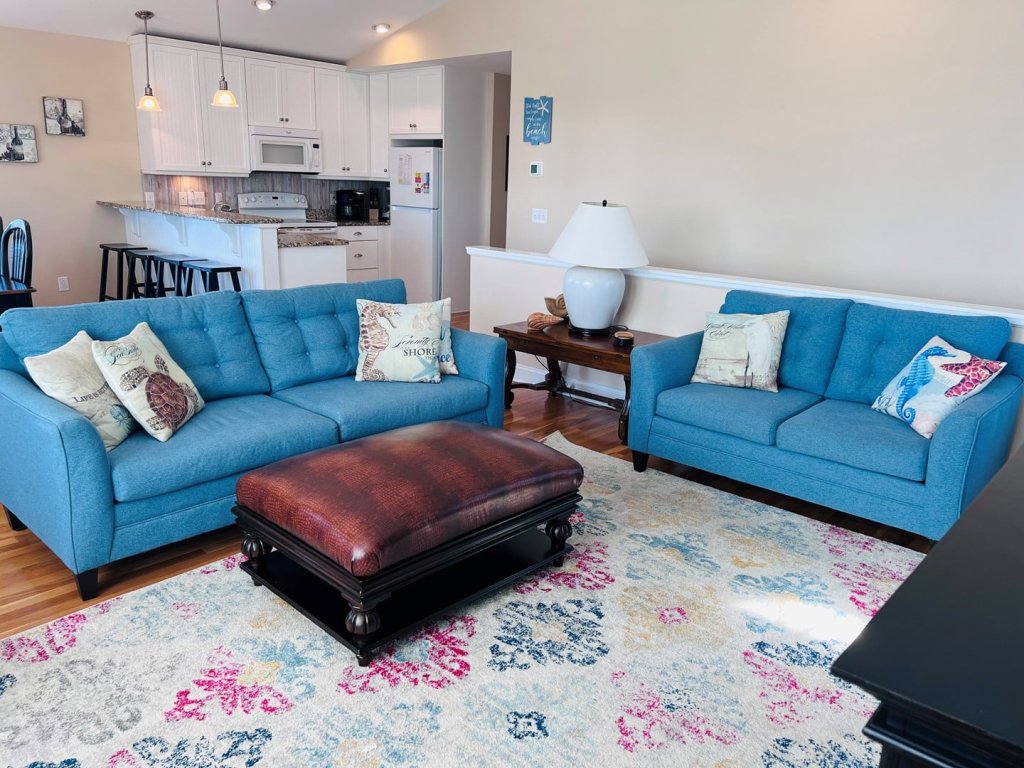 Wolfpack Waves / 1106 Ocean Blvd West Vacation Rental in Holden Beach - RedAwning