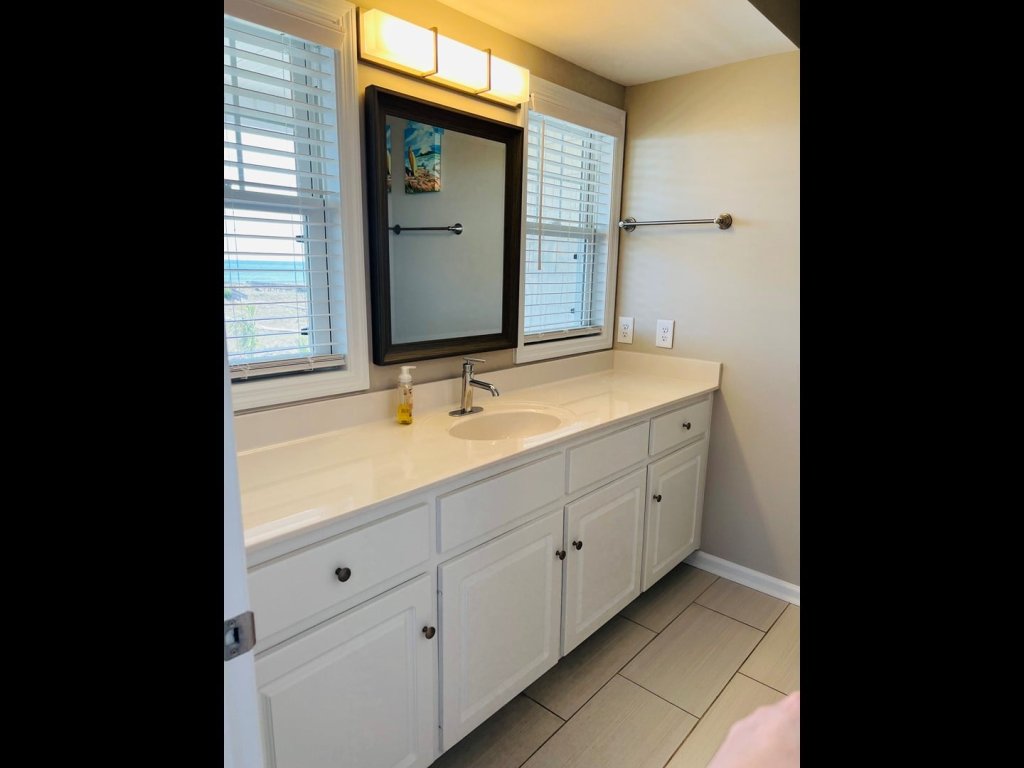 FINS to the Left / 1295 Ocean Blvd West Vacation Rental in Holden Beach - RedAwning