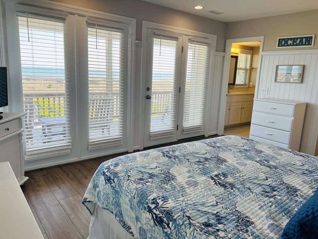 FINS to the Left / 1295 Ocean Blvd West Vacation Rental in Holden Beach - RedAwning