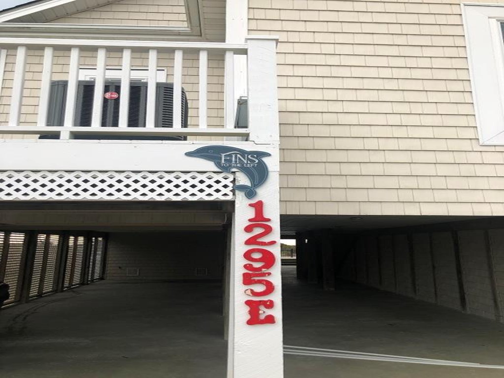FINS to the Left / 1295 Ocean Blvd West Vacation Rental in Holden Beach - RedAwning
