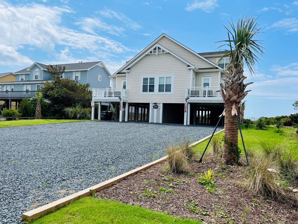 FINS to the Right / 1295 Ocean Blvd West Vacation Rental in Holden Beach - RedAwning
