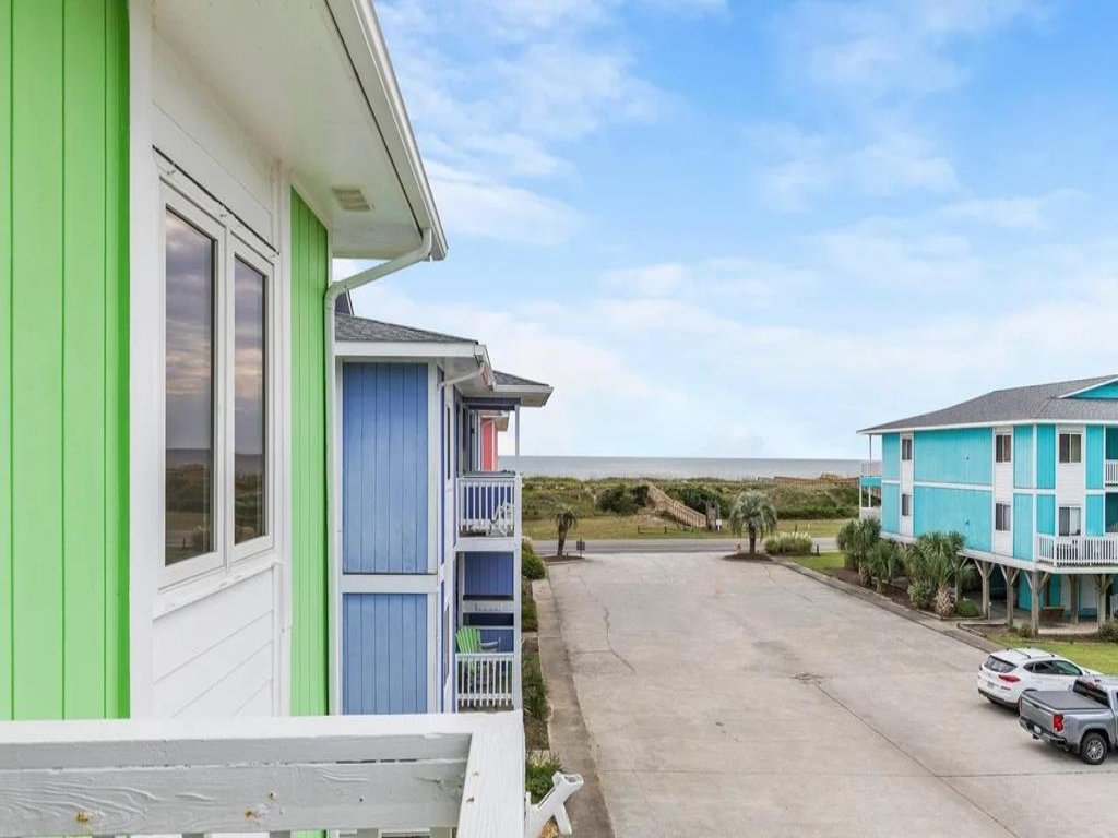 Beauty & The Beach - 8B / 1068 Ocean Blvd West Vacation Rental in Holden Beach - RedAwning