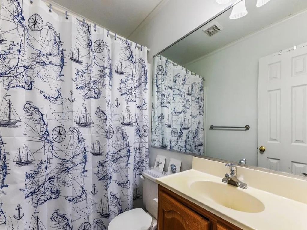 Beauty & The Beach - 8B / 1068 Ocean Blvd West Vacation Rental in Holden Beach - RedAwning
