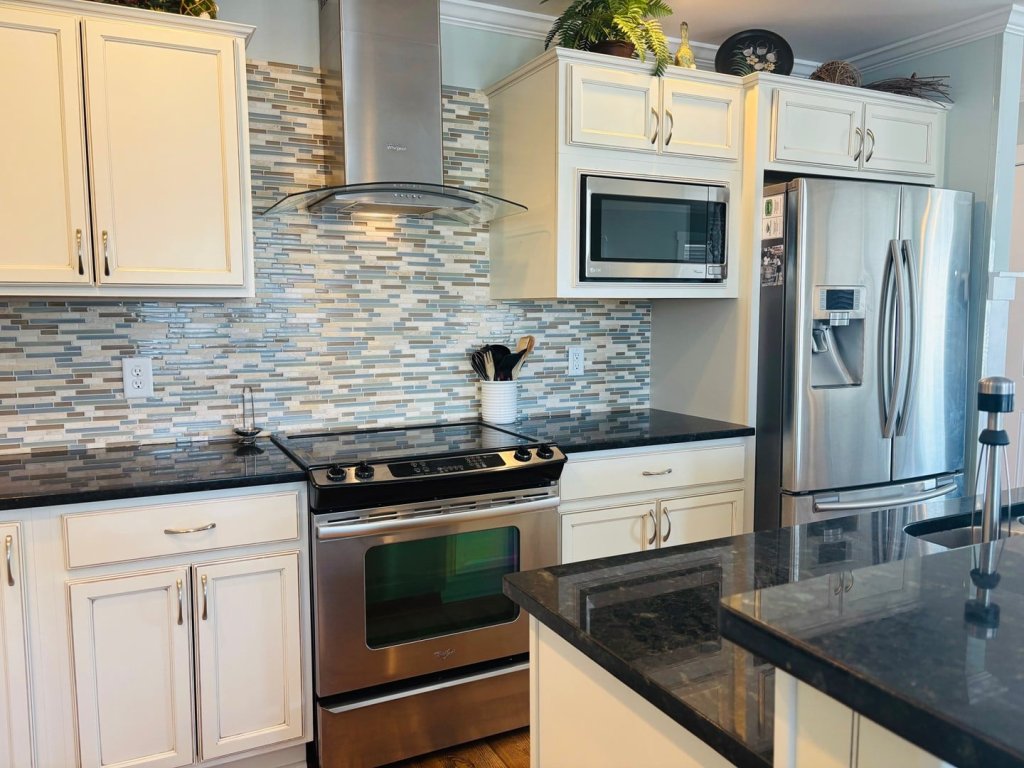 Blue Sunset / 108 Seagull Dr Vacation Rental in Holden Beach - RedAwning