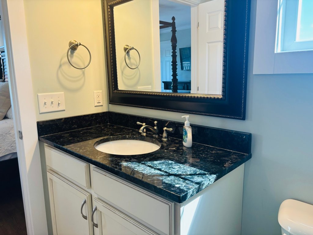 Blue Sunset / 108 Seagull Dr Vacation Rental in Holden Beach - RedAwning