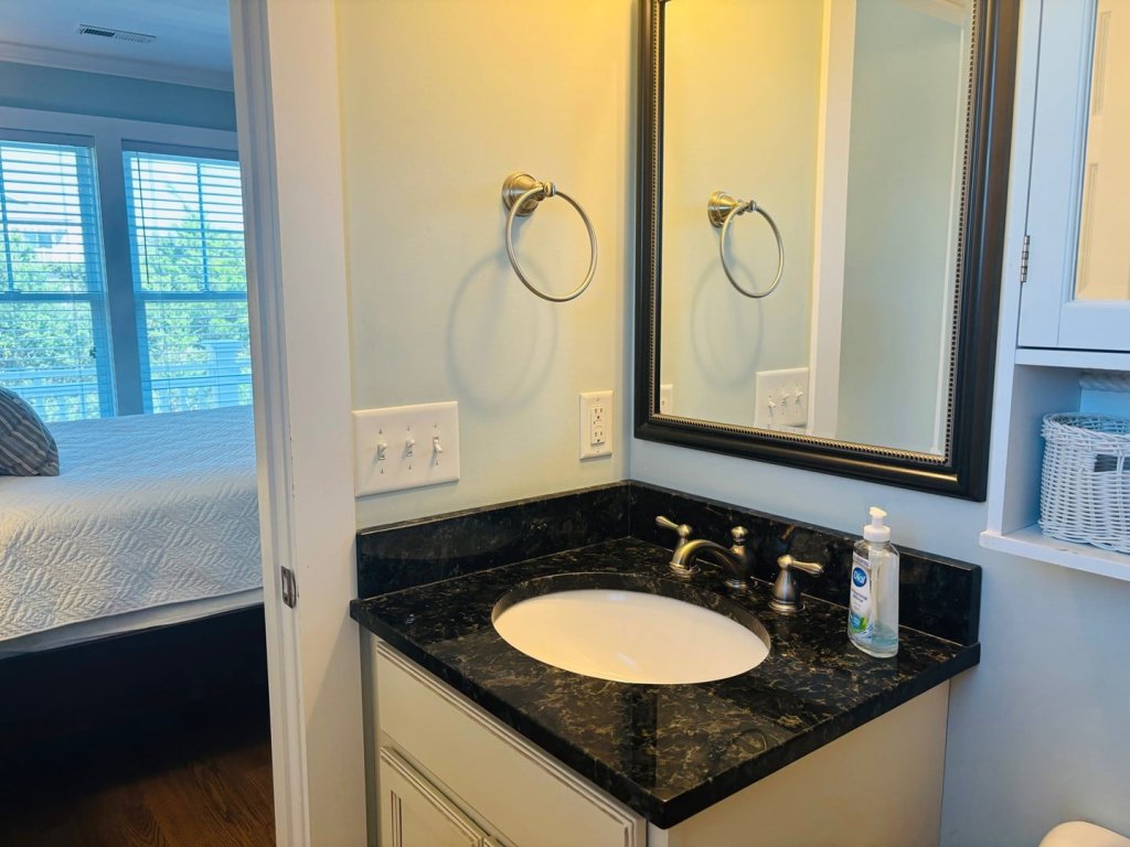 Blue Sunset / 108 Seagull Dr Vacation Rental in Holden Beach - RedAwning
