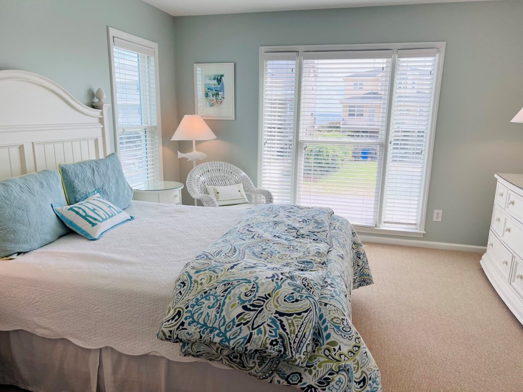 Carpe Diem / 714 Ocean Blvd West Vacation Rental in Holden Beach - RedAwning
