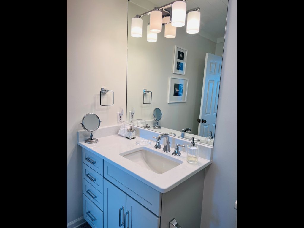 Carpe Diem / 714 Ocean Blvd West Vacation Rental in Holden Beach - RedAwning