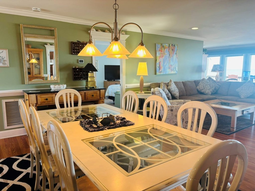 Clamelot / 221 Ocean Blvd West Vacation Rental in Holden Beach - RedAwning