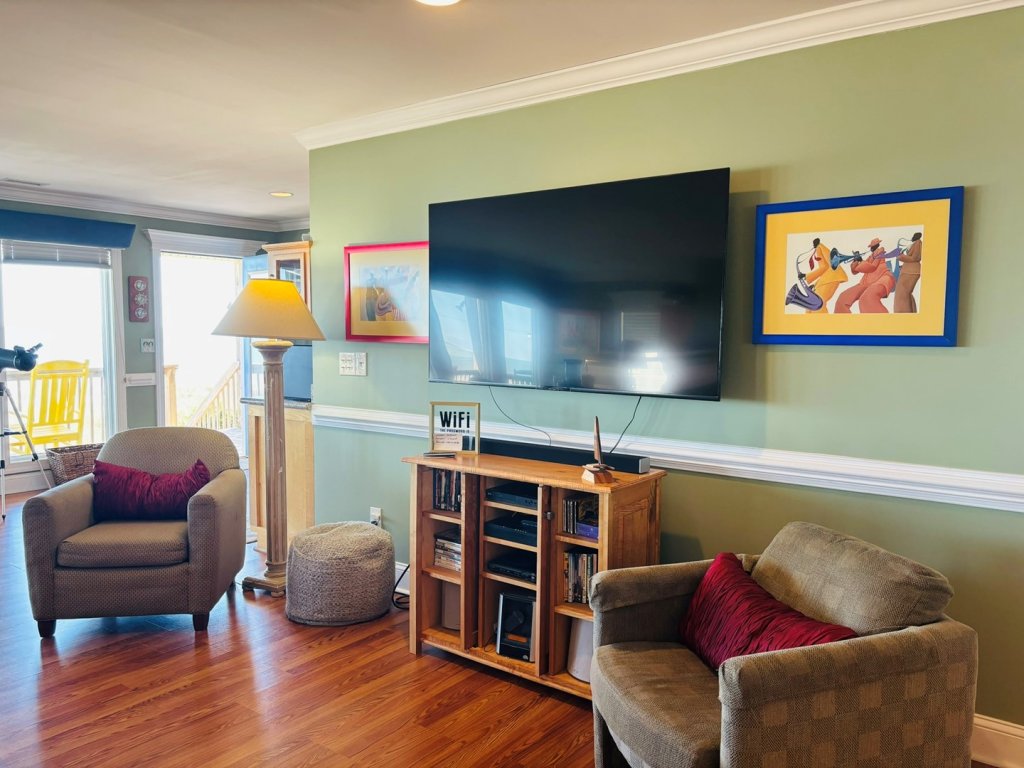 Clamelot / 221 Ocean Blvd West Vacation Rental in Holden Beach - RedAwning