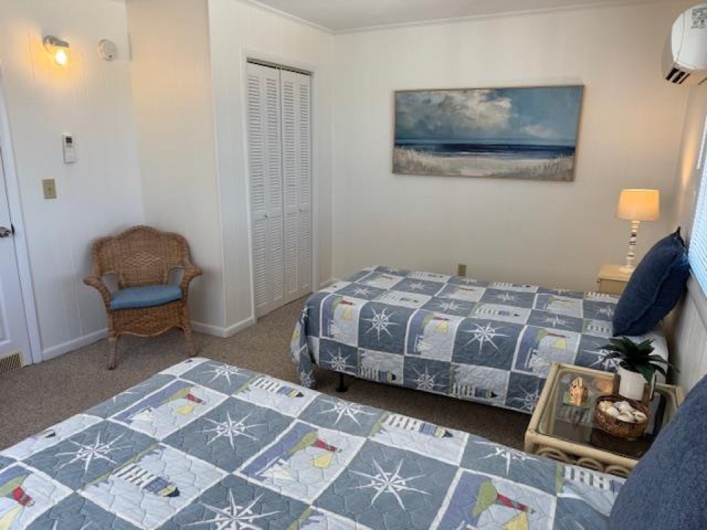Eastside-Duplex / 837 Ocean Blvd West Vacation Rental in Holden Beach - RedAwning
