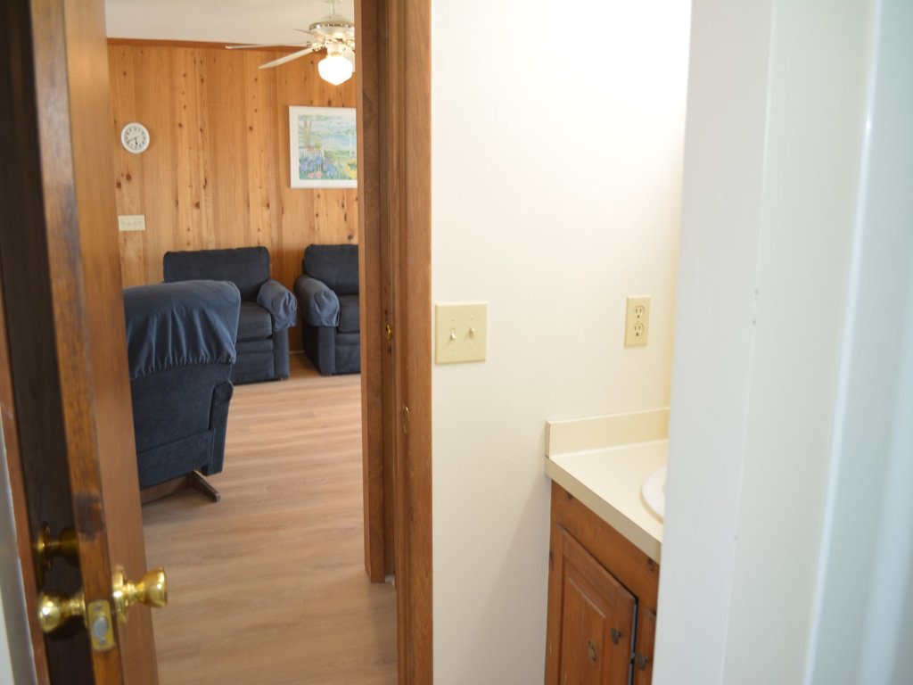 Do-Little Dock / 109 Charlotte Vacation Rental in Holden Beach - RedAwning