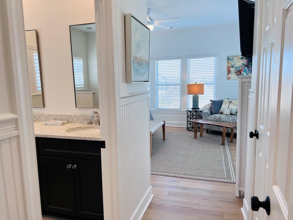 Full Circle / 324 Serenity Lane Vacation Rental in Holden Beach - RedAwning
