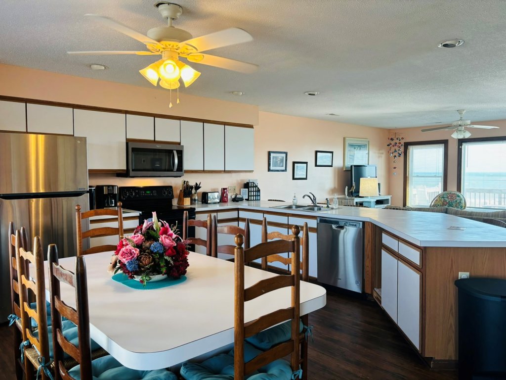 Great Place / 763 Ocean Blvd West Vacation Rental in Holden Beach - RedAwning
