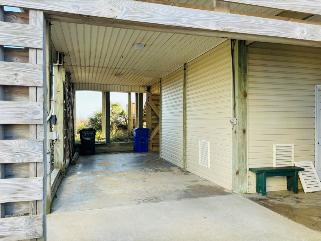Great Place / 763 Ocean Blvd West Vacation Rental in Holden Beach - RedAwning