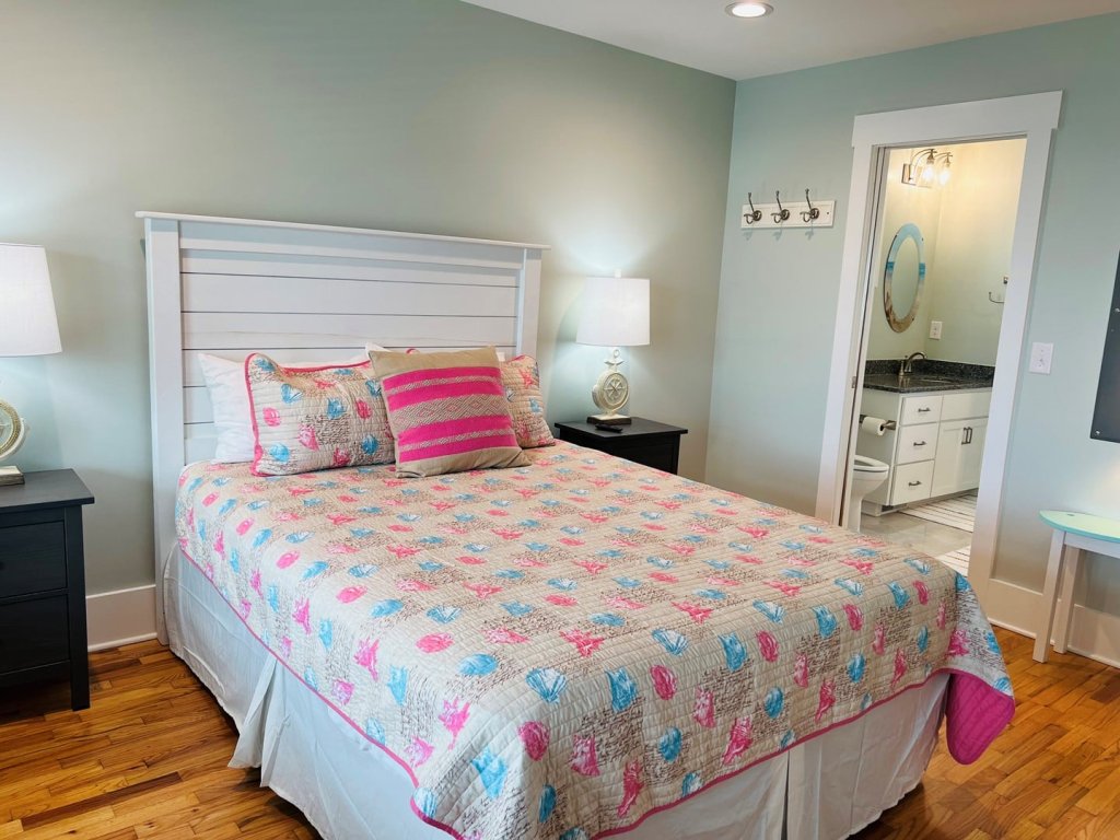 Skippers Watch / 187 Ocean Blvd West Vacation Rental in Holden Beach - RedAwning